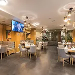 St George & Hotel