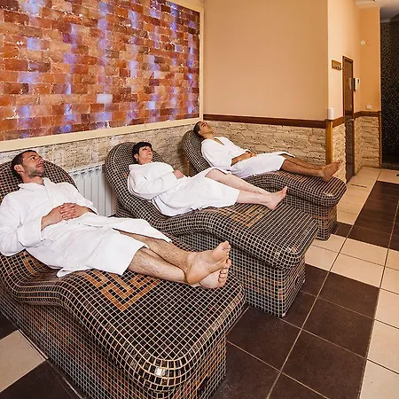 St George & 班斯科