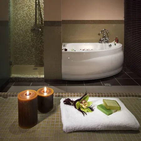 St George & 4* 班斯科