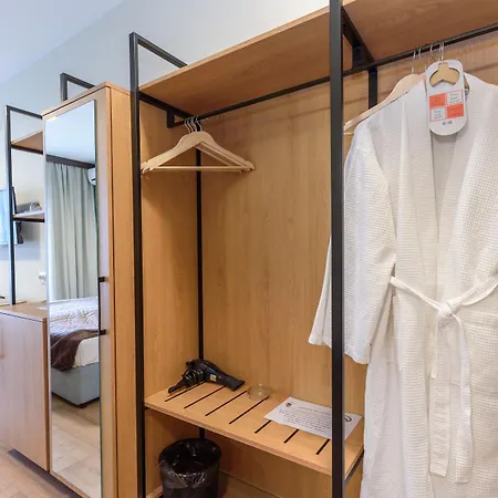 Хотел St George &