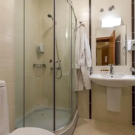 Hotel St George & 4*